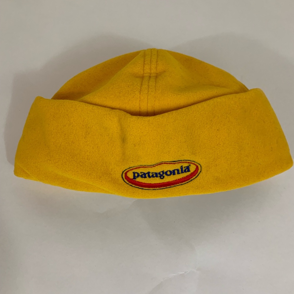Patagonia kids M yellow fleece hat